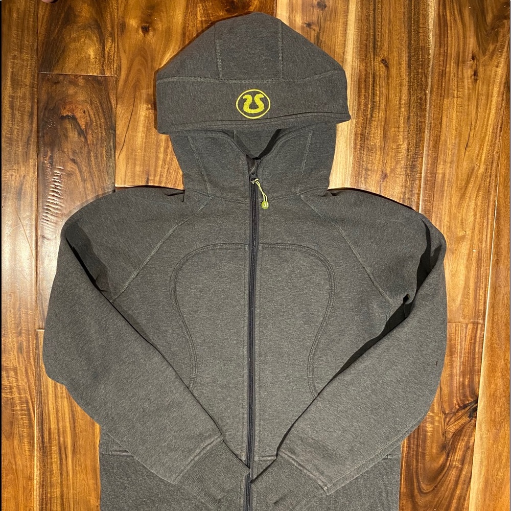 Lululemon Scuba Grey/Green - size 10